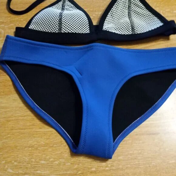 TRIANGL Top & Bottom NEOPRENE Blue & Black Swimsuit - Picture 1 of 2